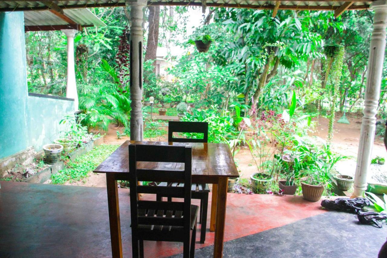 Manju Homestay Sigiriya Ngoại thất bức ảnh