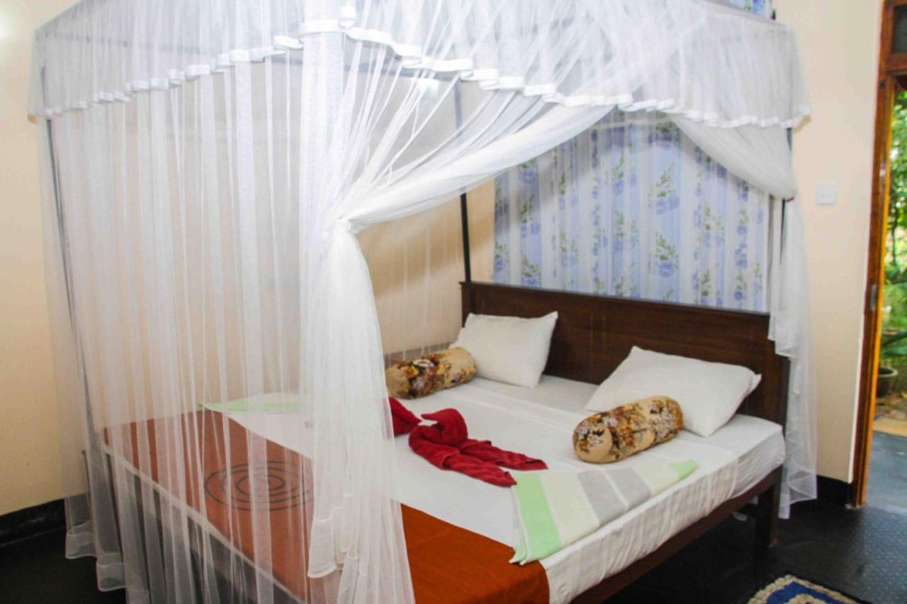 Manju Homestay Sigiriya Ngoại thất bức ảnh